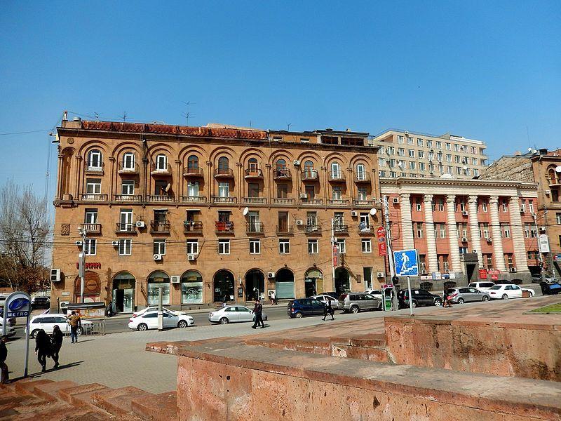 יירבאן Apartment On Republic Square מראה חיצוני תמונה