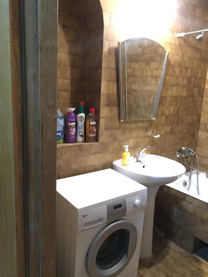 יירבאן Apartment On Republic Square מראה חיצוני תמונה