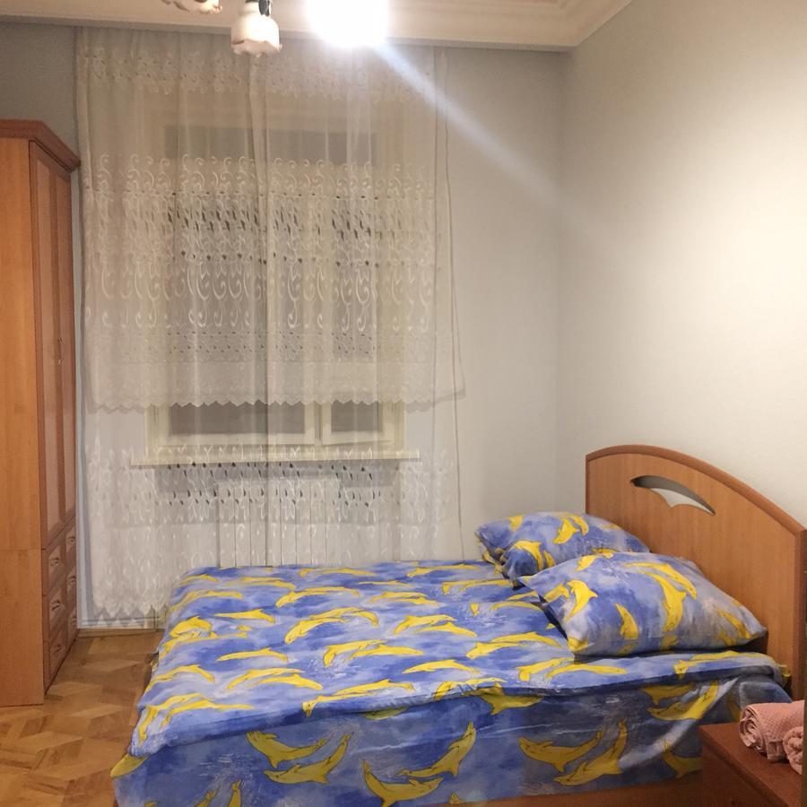 יירבאן Apartment On Republic Square מראה חיצוני תמונה